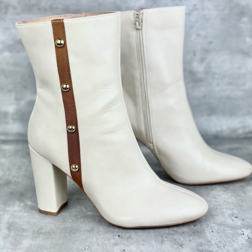 Cream Ankle Boots with Gold Accent Buttons Size 8.5